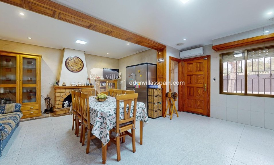 Resale - Country House - Elche