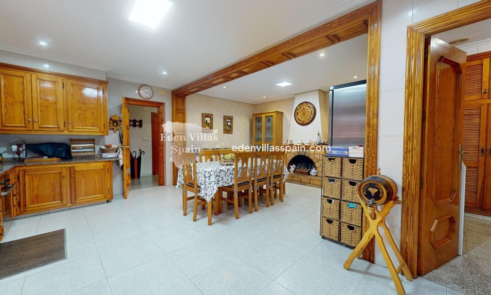 Resale - Country House - Elche