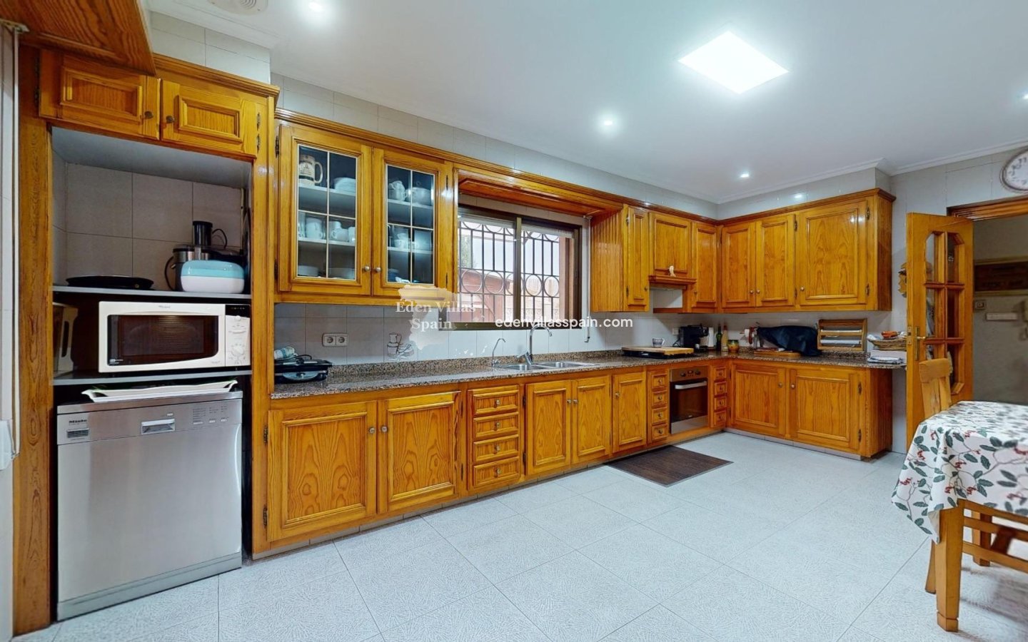 Resale - Country House - Elche