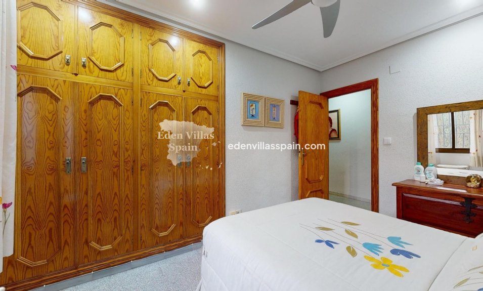 Resale - Country House - Elche
