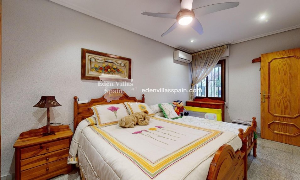 Resale - Country House - Elche