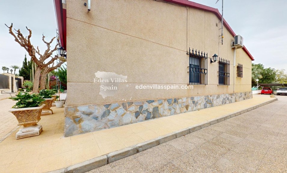 Resale - Country House - Elche
