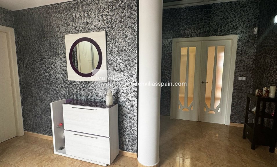 Resale - Country House - Elche