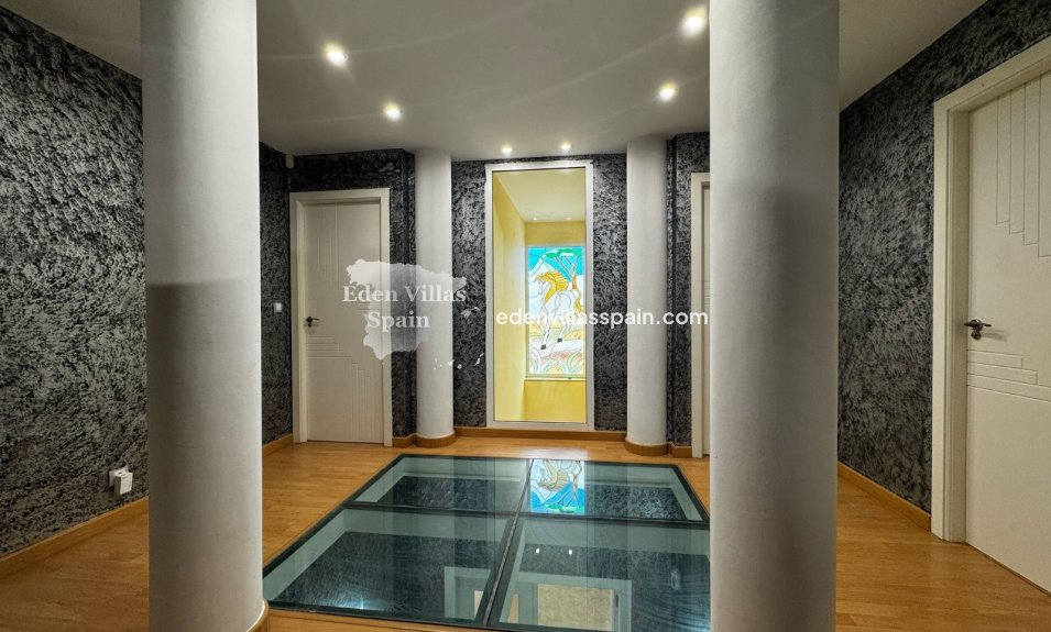 Resale - Country House - Elche
