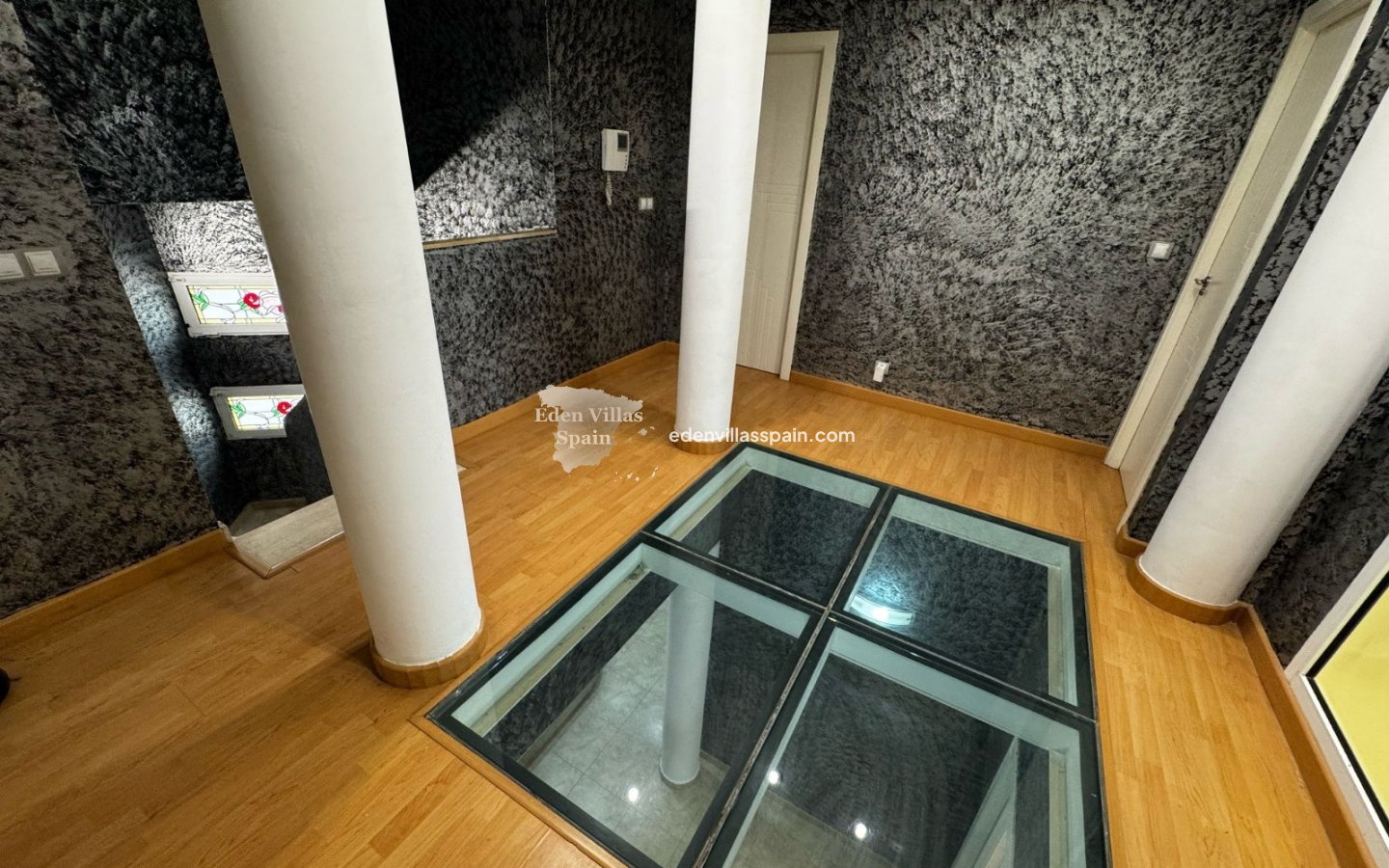 Resale - Country House - Elche