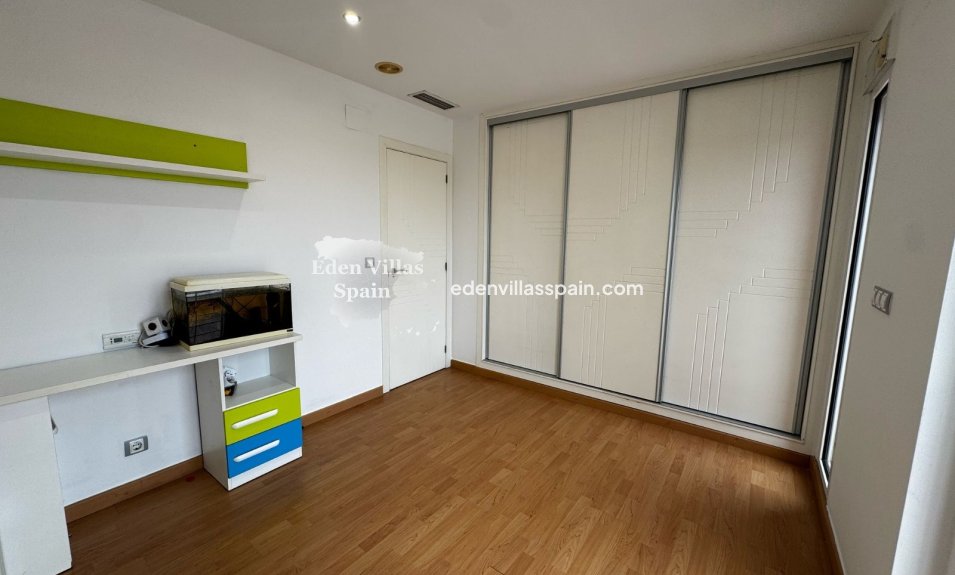 Resale - Country House - Elche