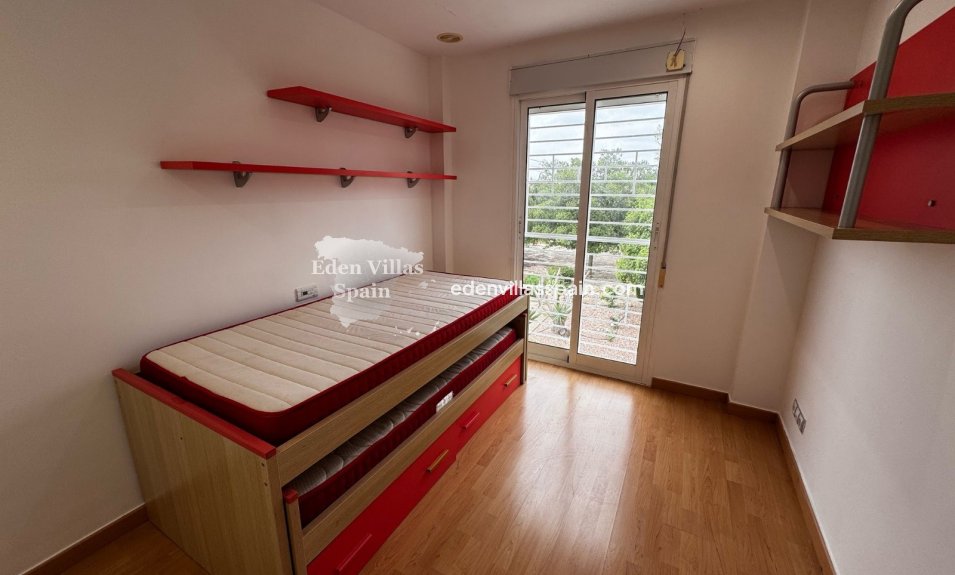 Resale - Country House - Elche