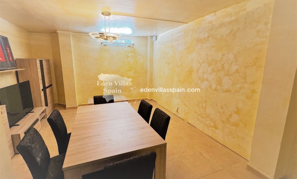 Resale - Country House - Elche