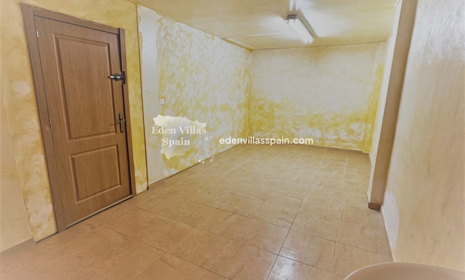 Resale - Country House - Elche