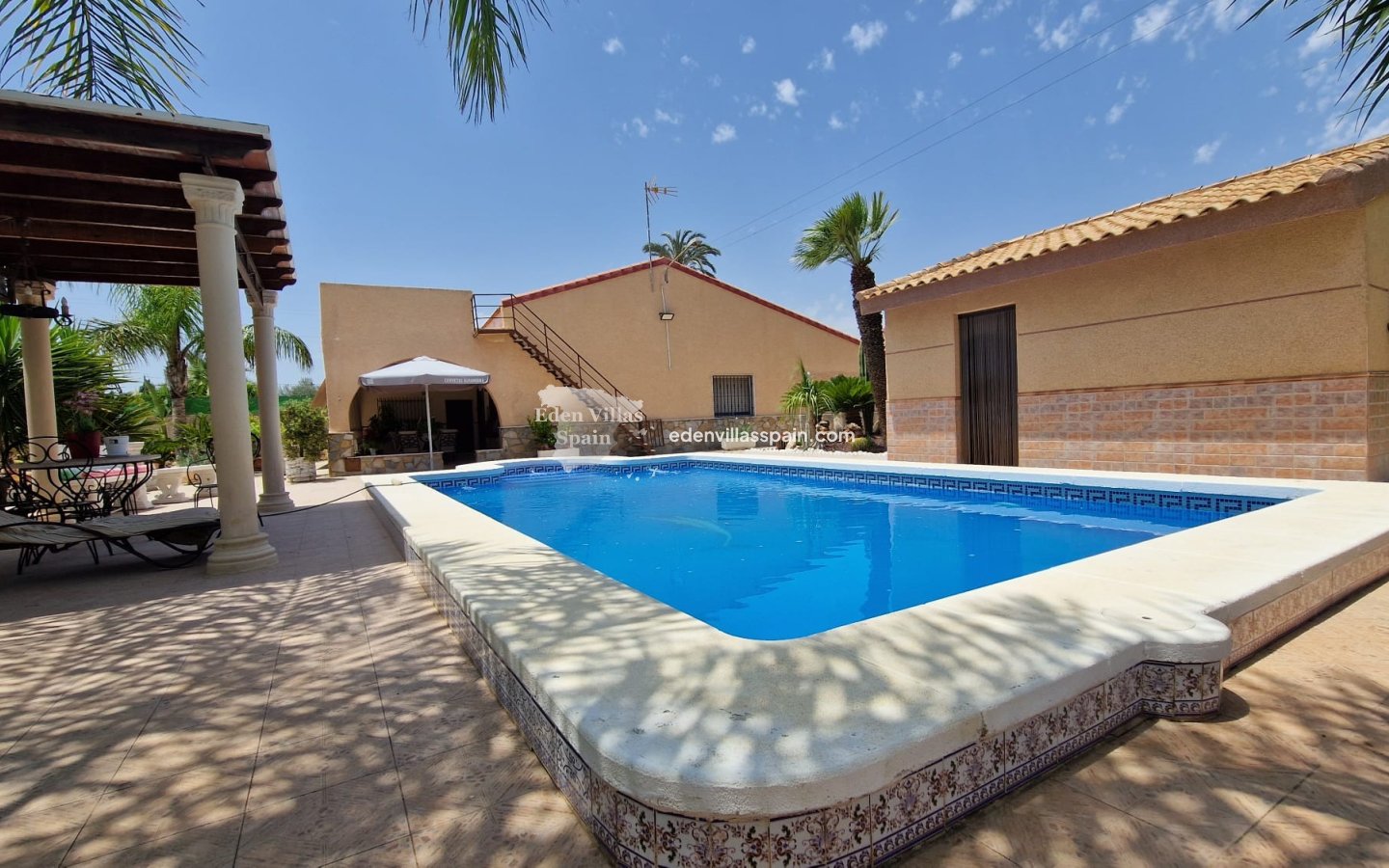 Resale - Country House - Elche