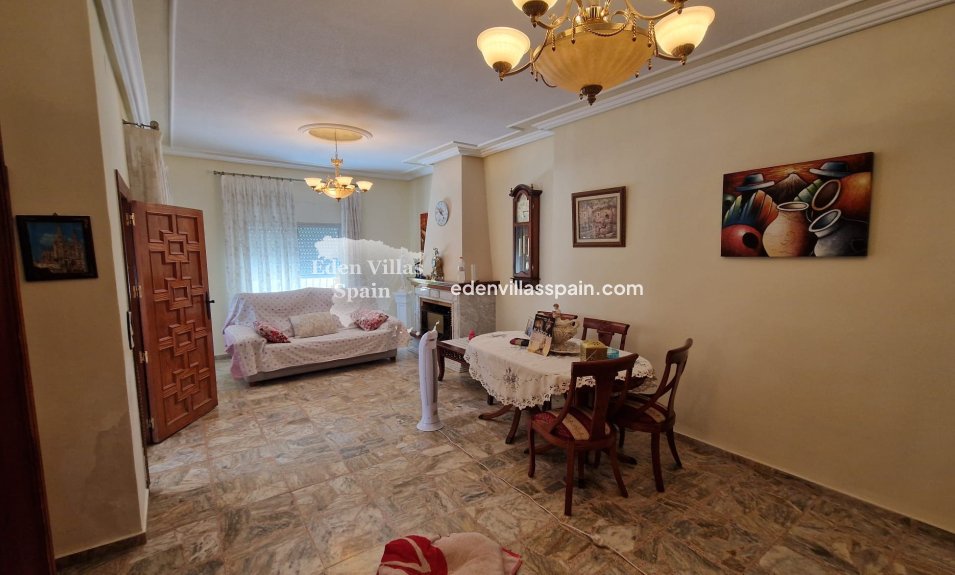 Resale - Country House - Elche