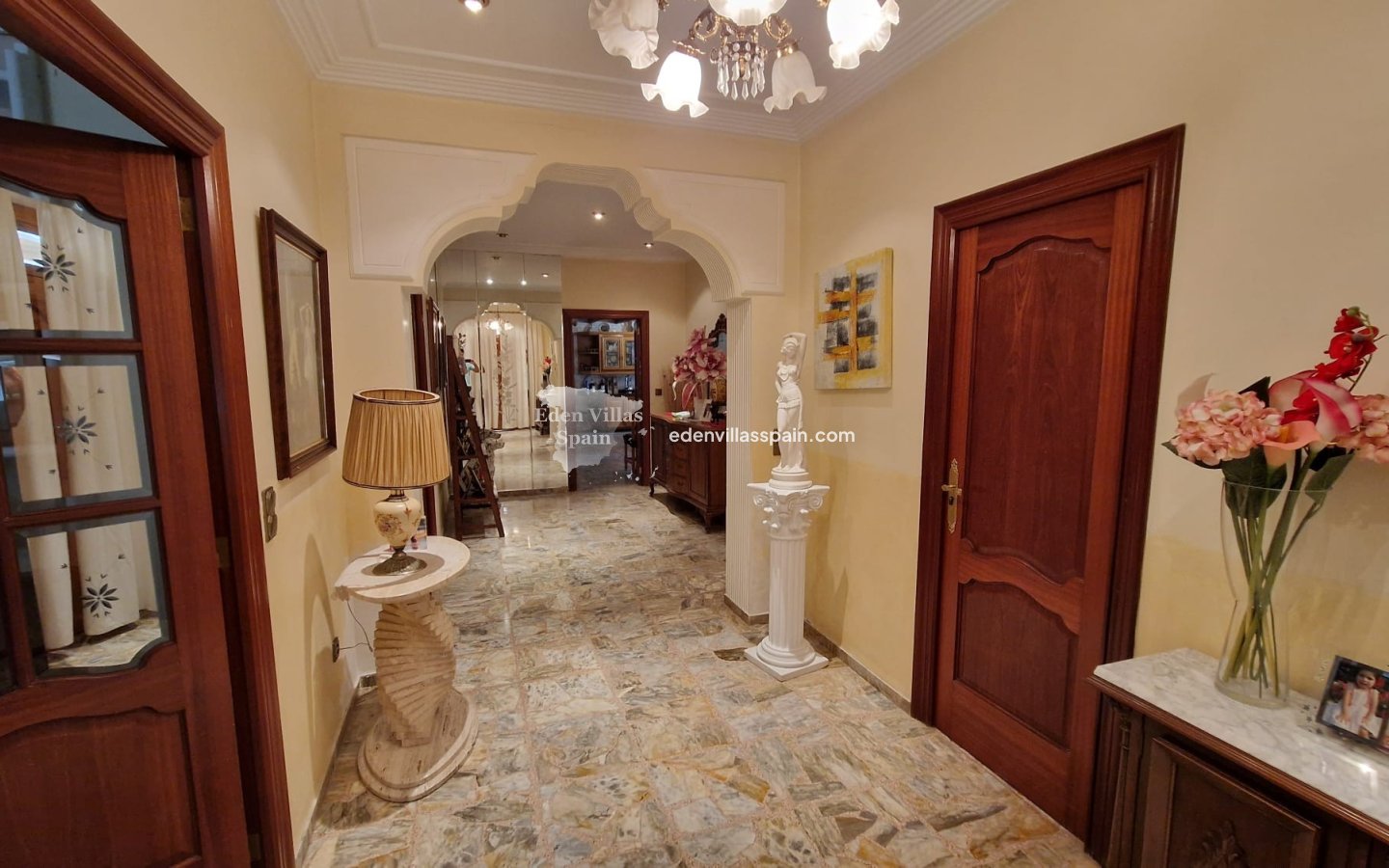 Resale - Country House - Elche