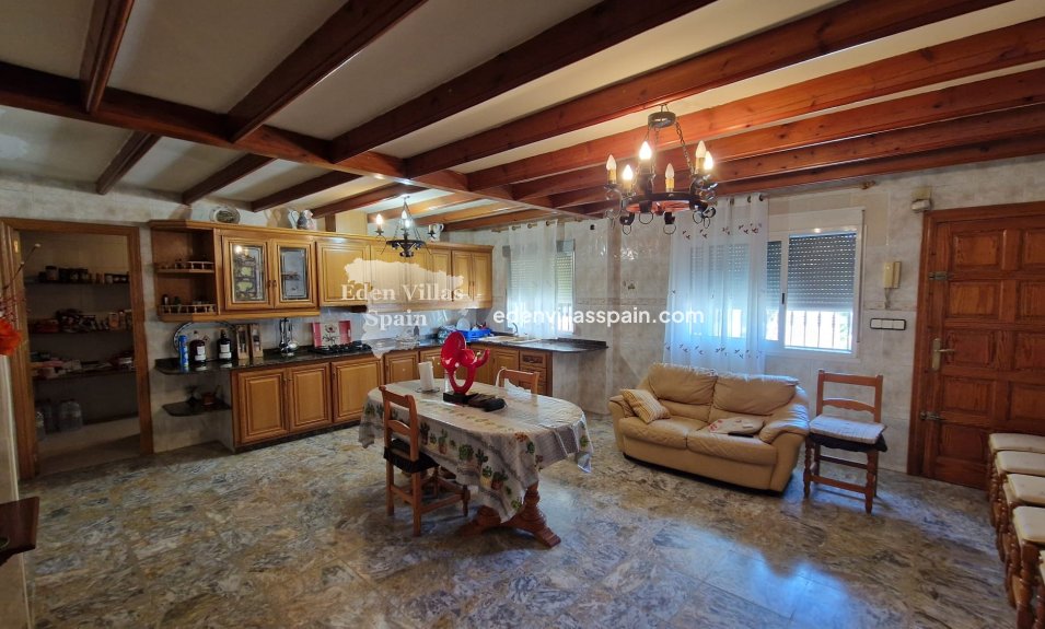 Resale - Country House - Elche