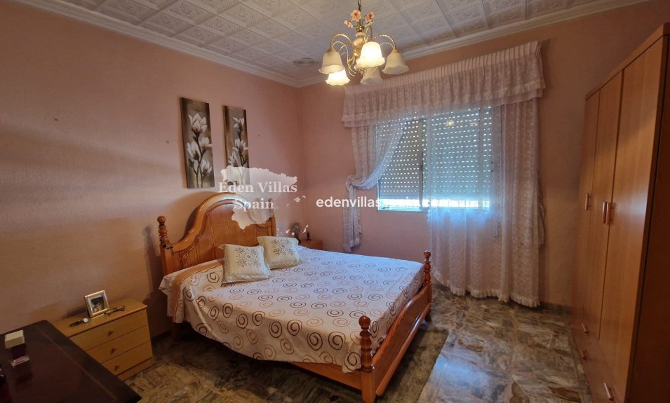 Resale - Country House - Elche