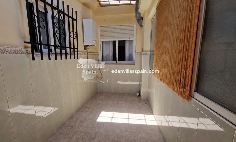 Resale - Country House - Elche