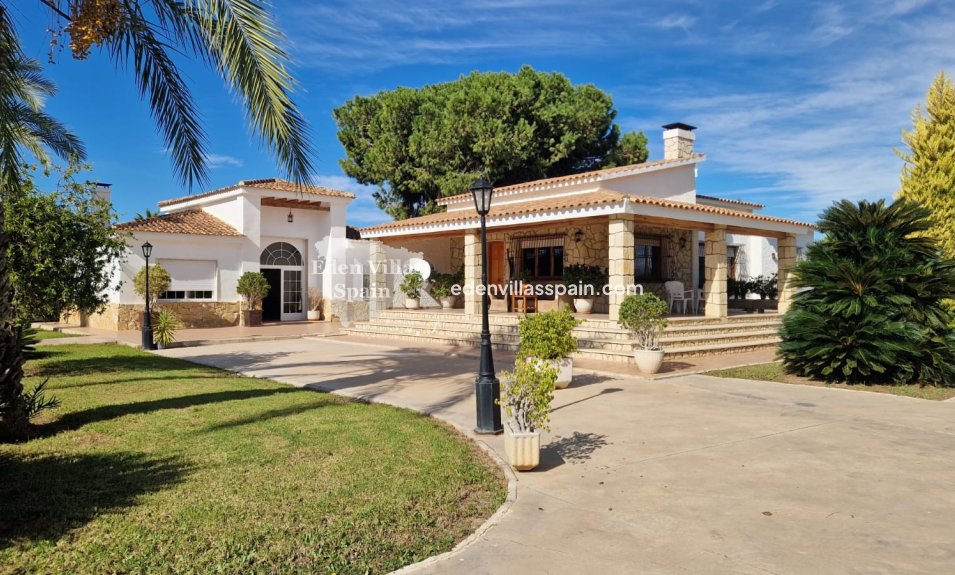 Resale - Country House - Elche