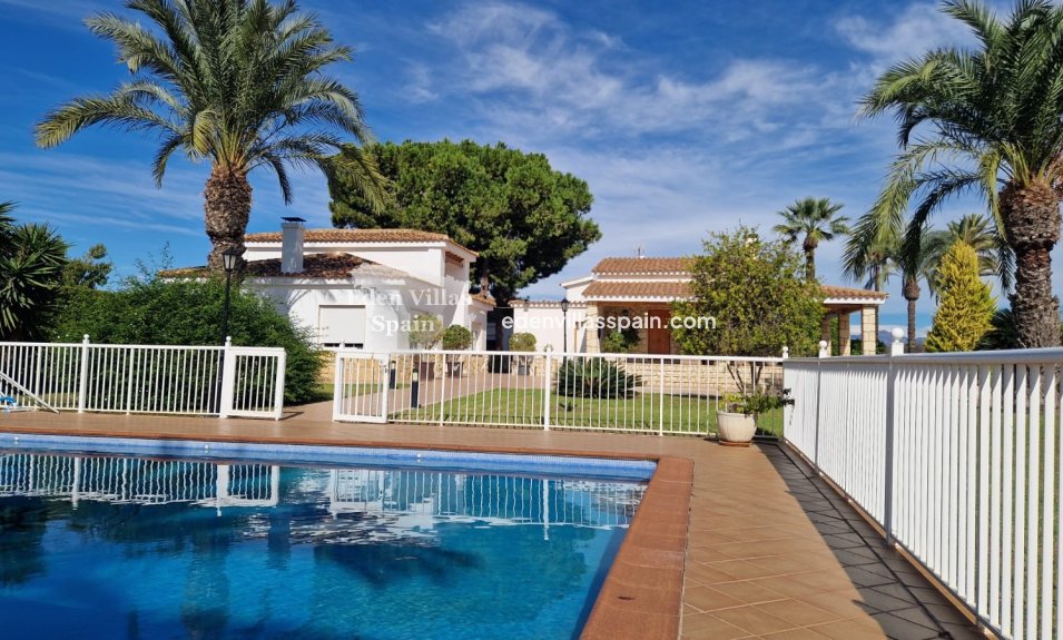 Resale - Country House - Elche