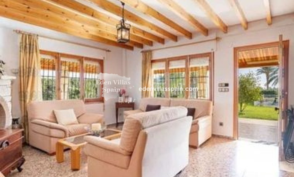 Resale - Country House - Elche