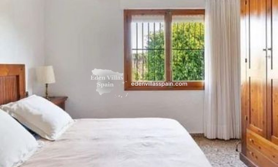 Resale - Country House - Elche