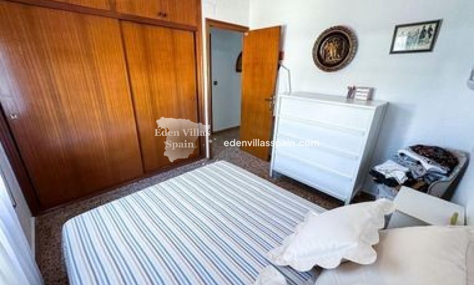 Resale - Country House - Elche