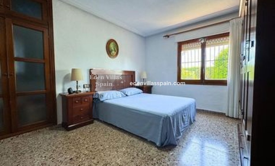Resale - Country House - Elche