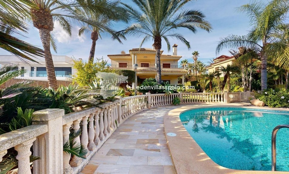 Resale - Country House - Elche