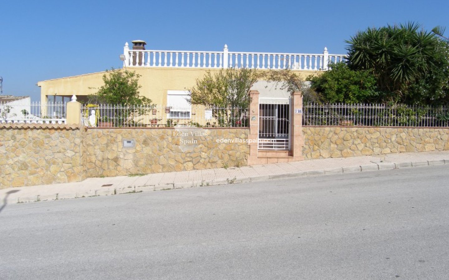 Resale - Country House - La Marina