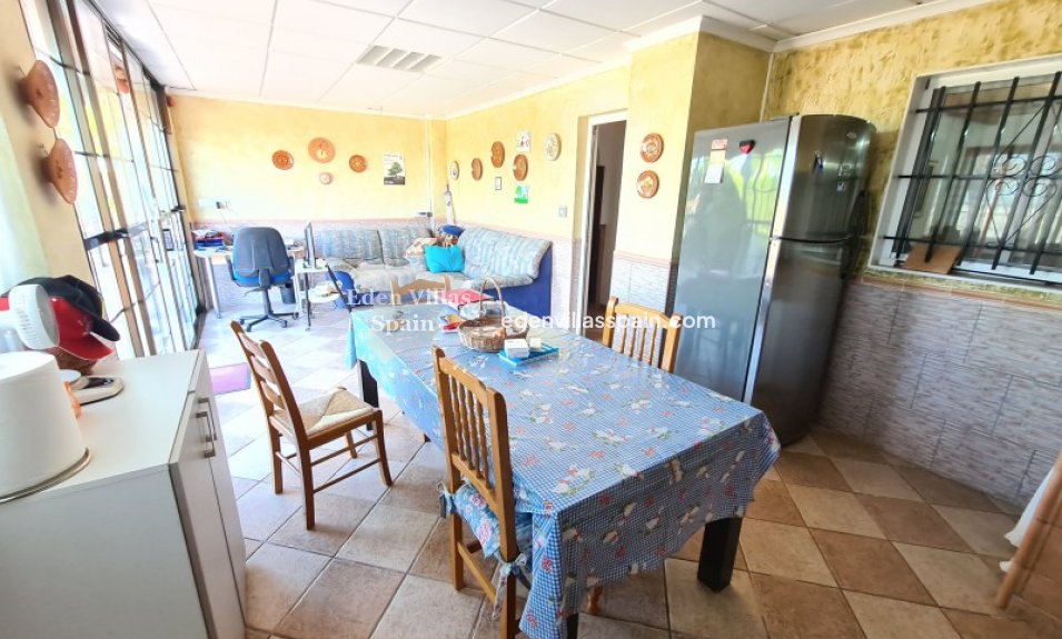 Resale - Country House - La Marina