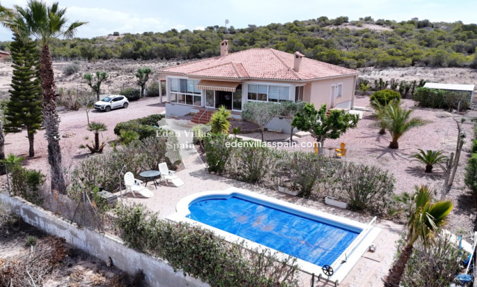 Resale - Country House - La Marina
