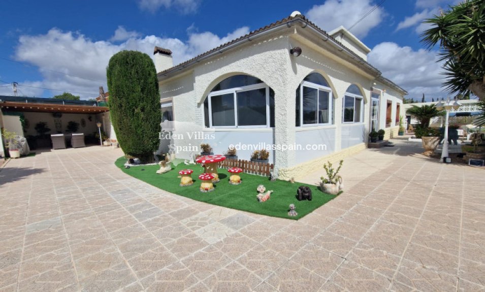 Resale - Country House - La Marina