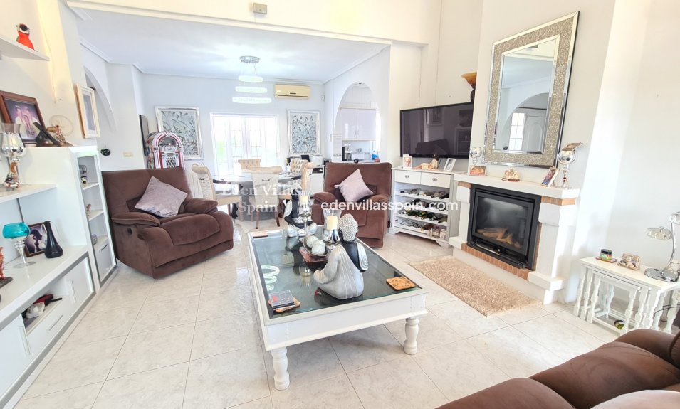 Resale - Country House - La Marina