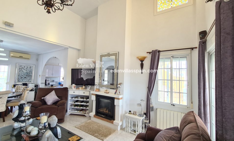 Resale - Country House - La Marina
