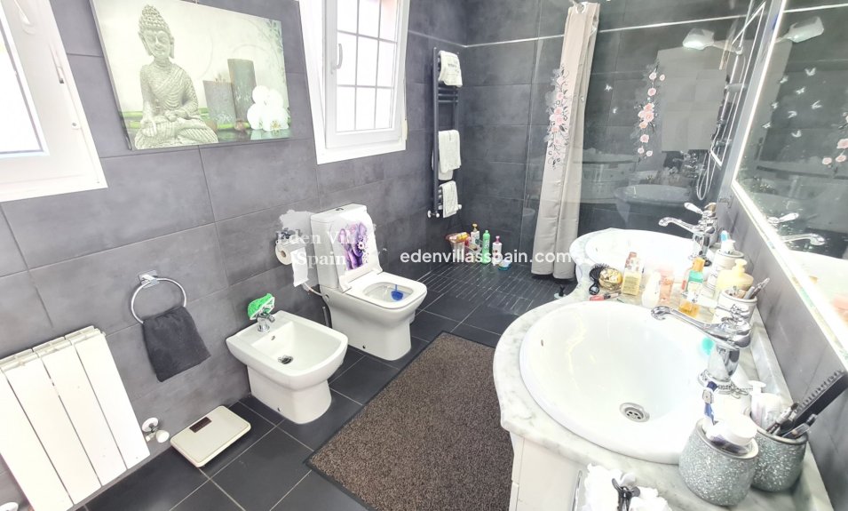Resale - Country House - La Marina