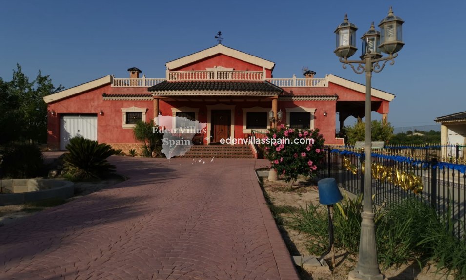 Resale - Country House - Rafal