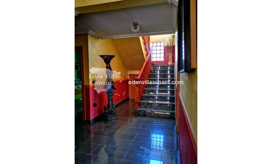 Resale - Country House - Rafal