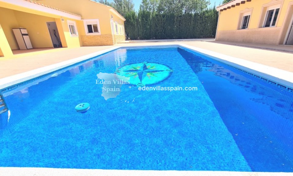 Resale - Country House - Salinas