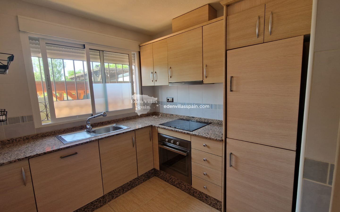 Resale - Terrace House - Daya Nueva