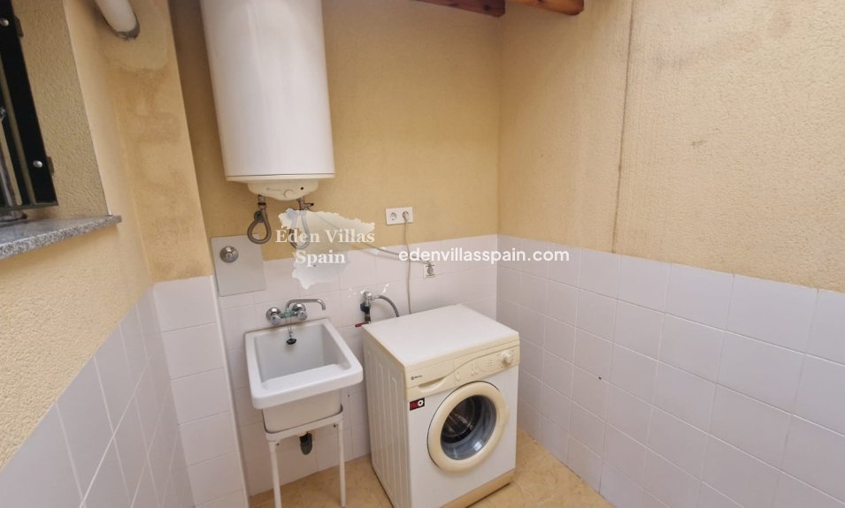 Resale - Terrace House - Daya Nueva