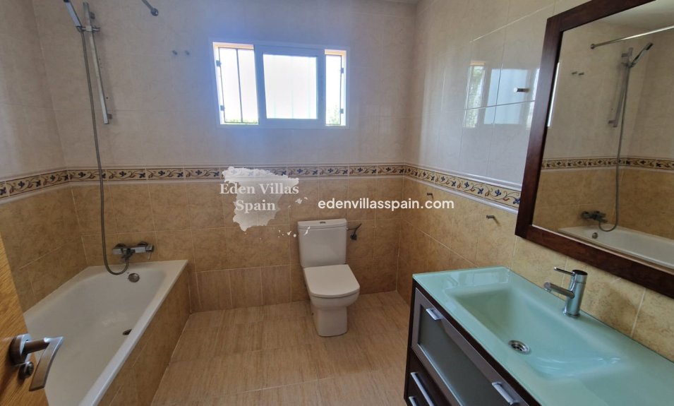 Resale - Terrace House - Daya Nueva