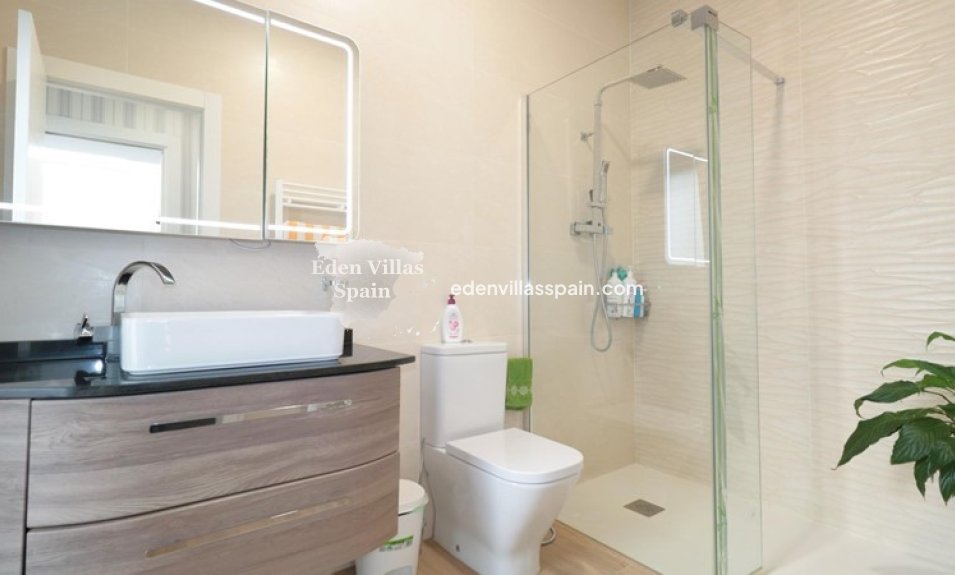 Resale - Town House - Catral