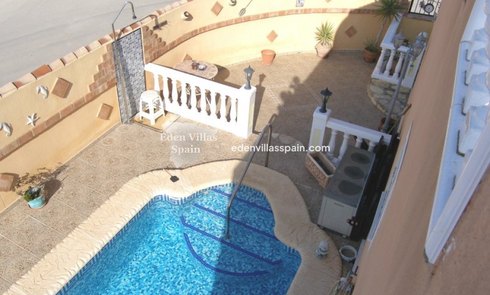 Resale - Town House - Daya Nueva