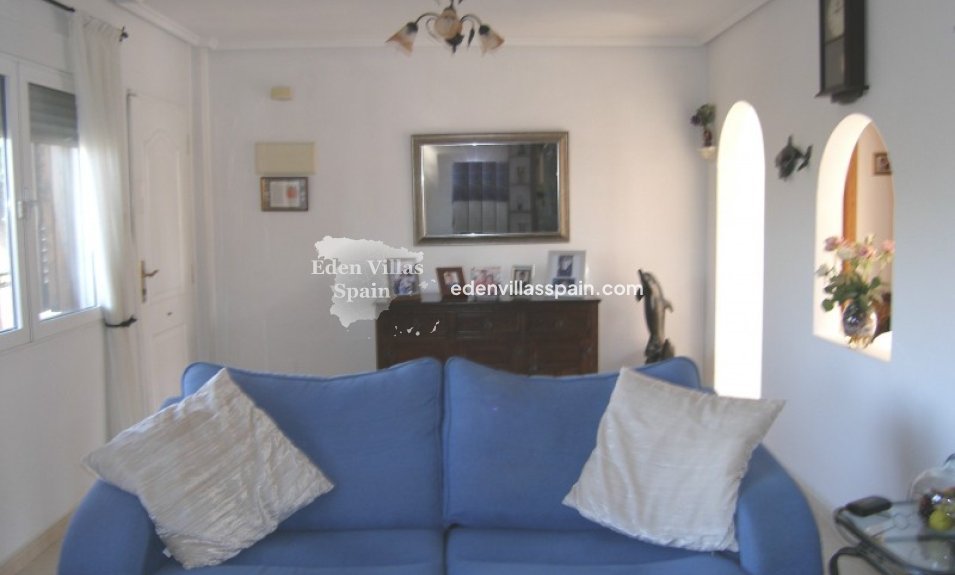 Resale - Town House - Daya Nueva