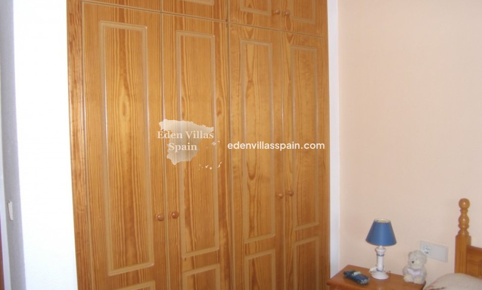 Resale - Town House - Daya Nueva