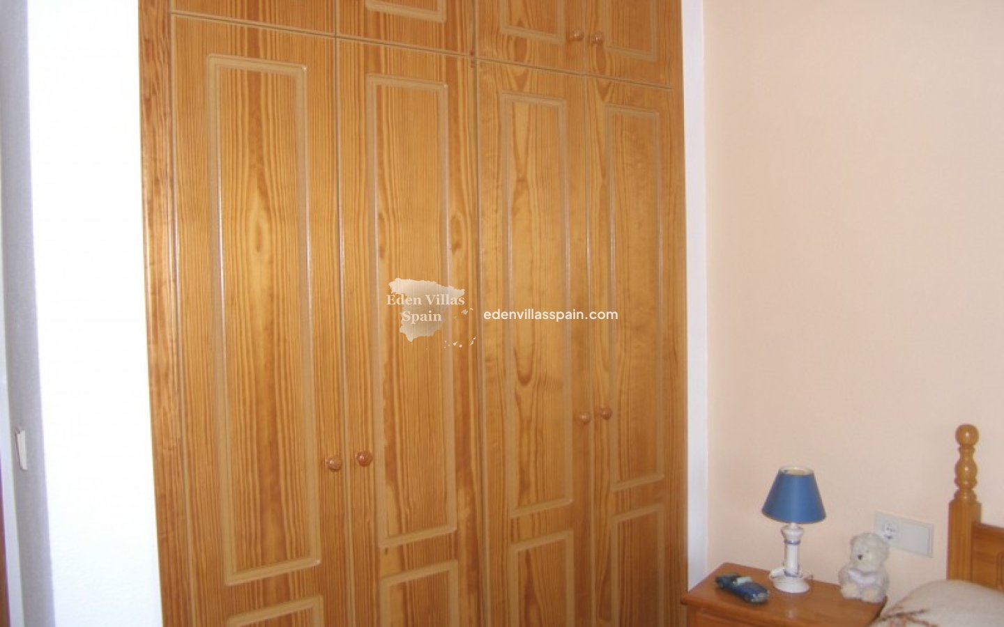 Resale - Town House - Daya Nueva