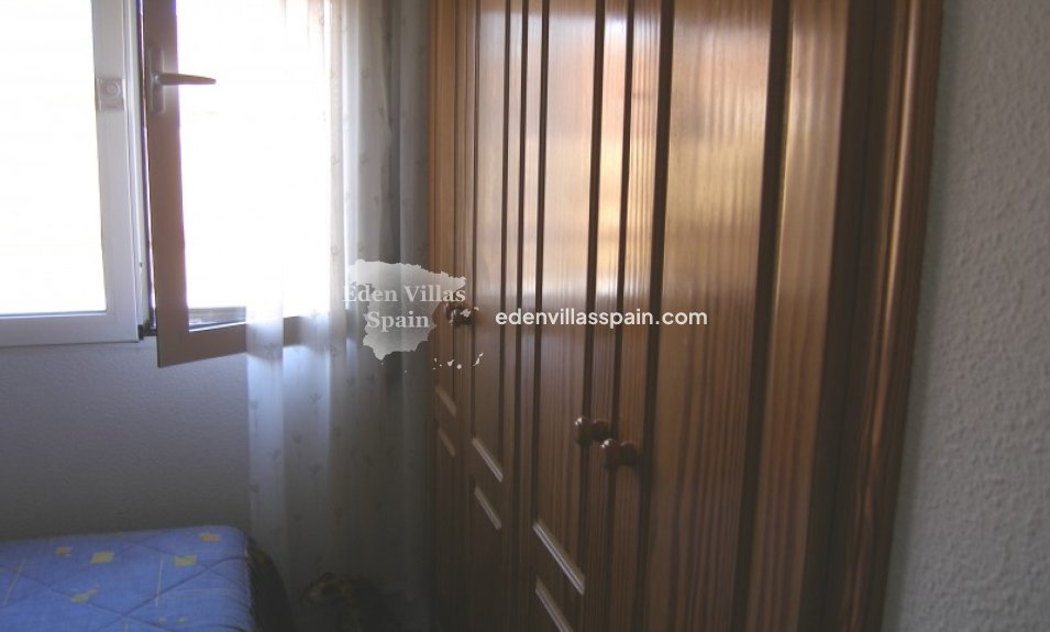 Resale - Town House - Daya Nueva