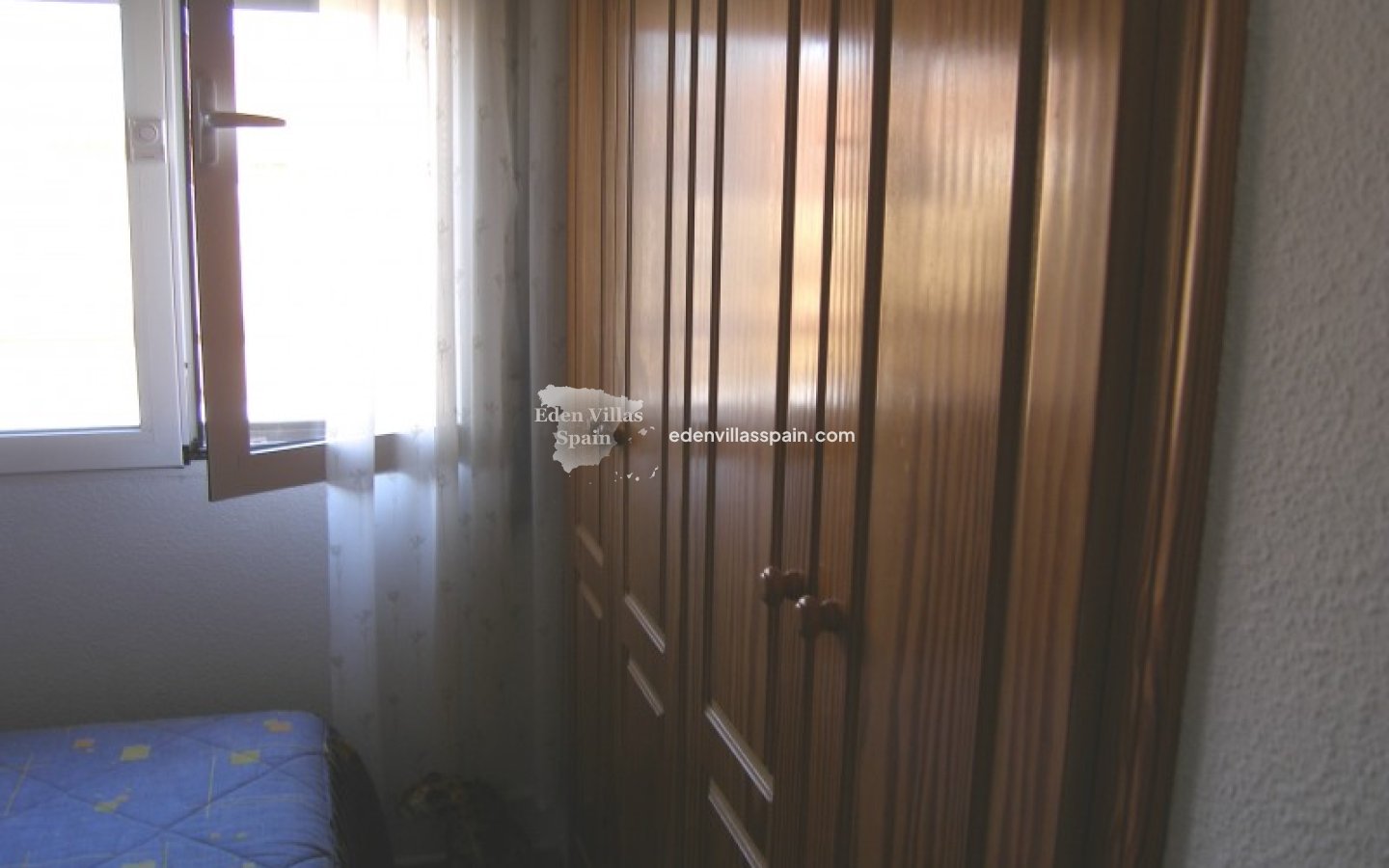 Resale - Town House - Daya Nueva