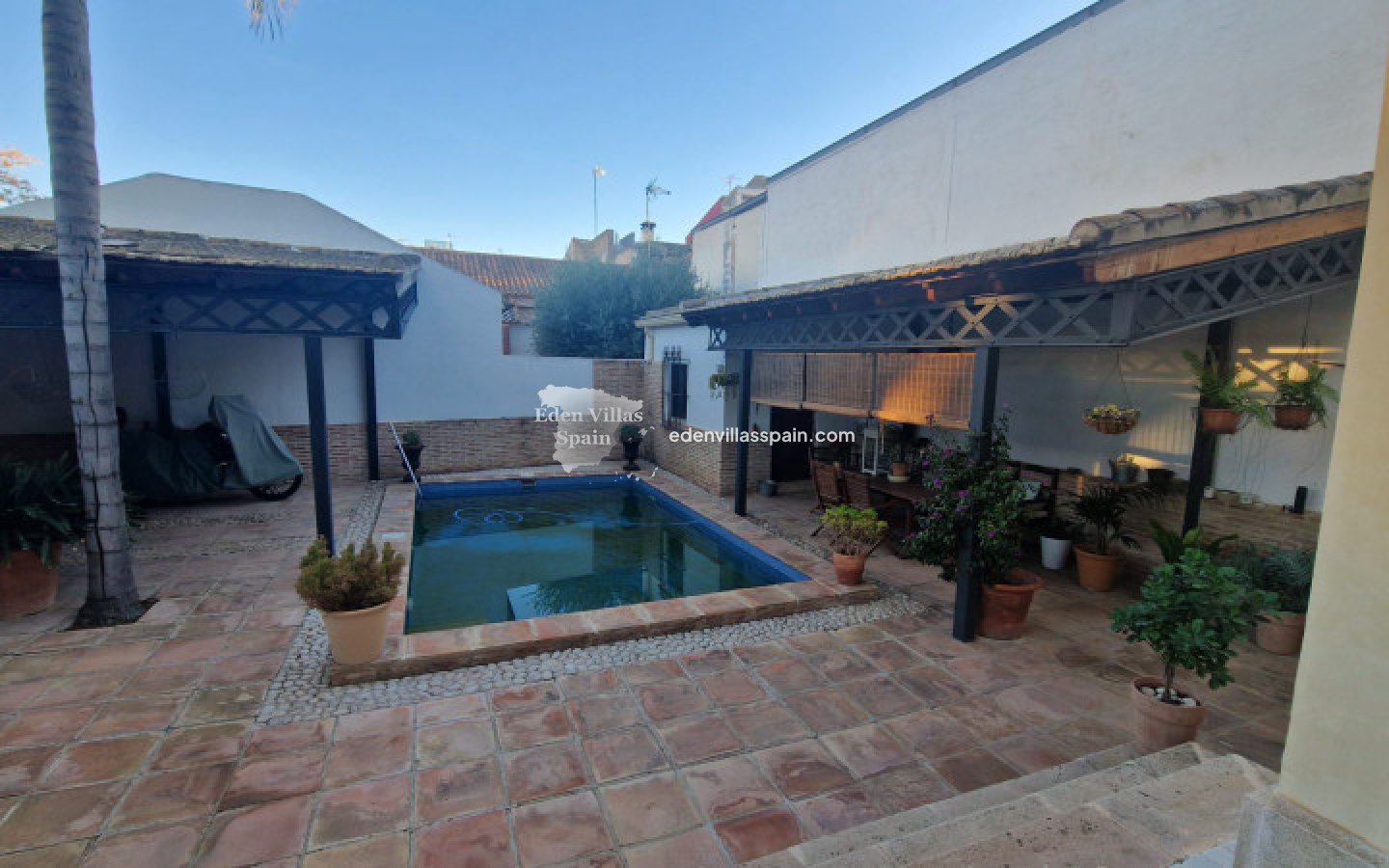 Resale - Town House - Dolores