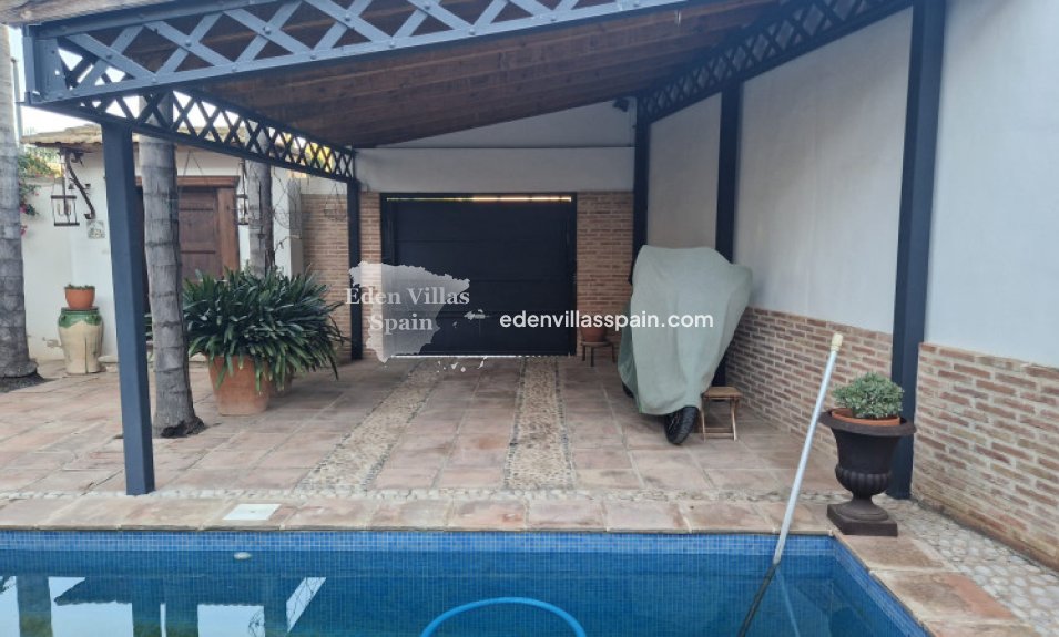 Resale - Town House - Dolores