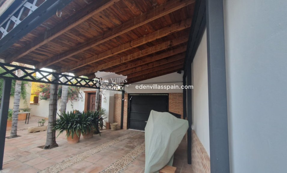 Resale - Town House - Dolores
