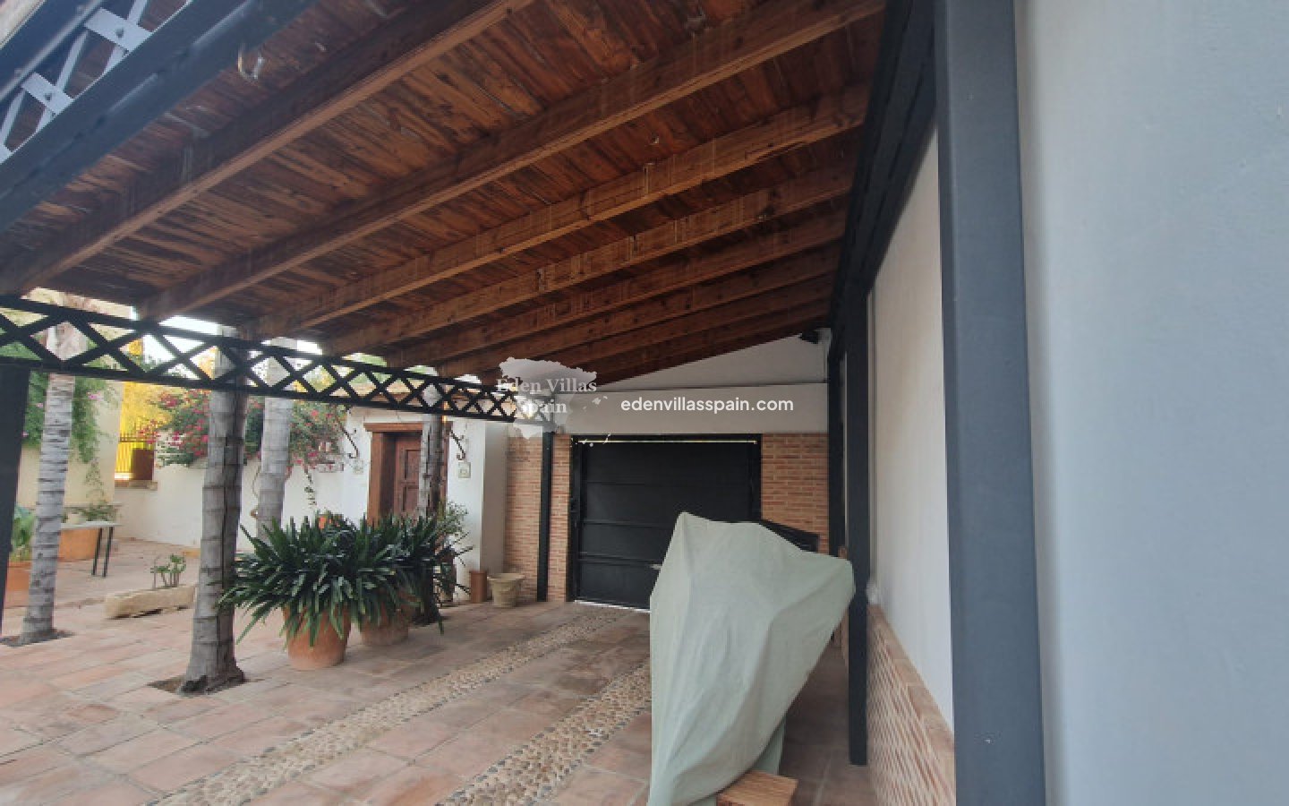 Resale - Town House - Dolores